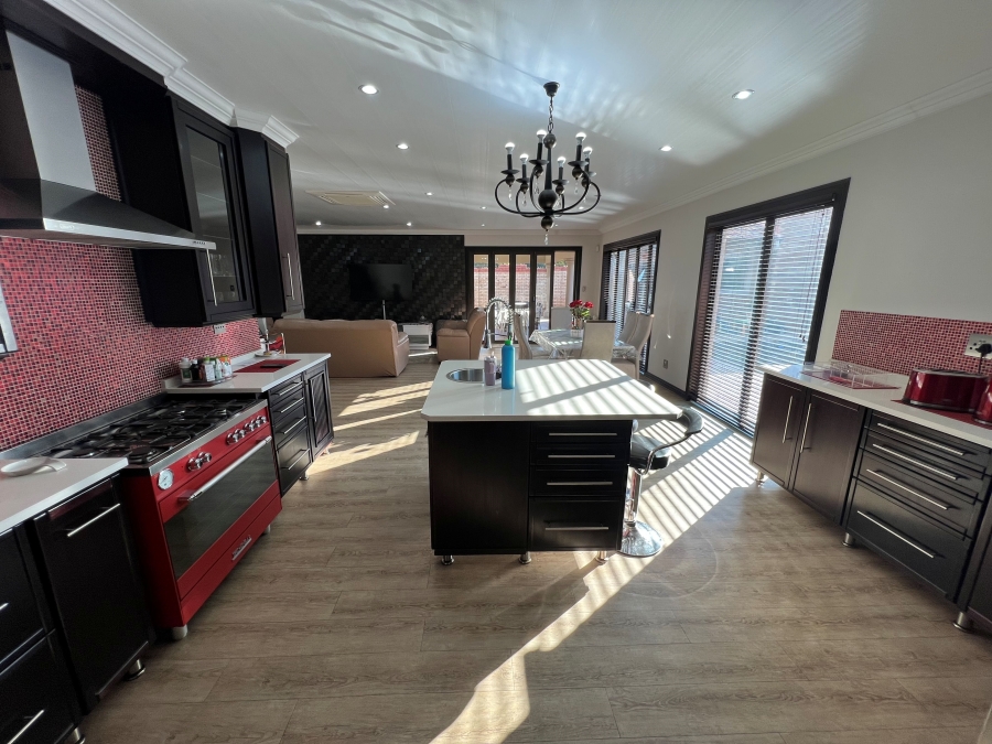 3 Bedroom Property for Sale in Wilkoppies North West